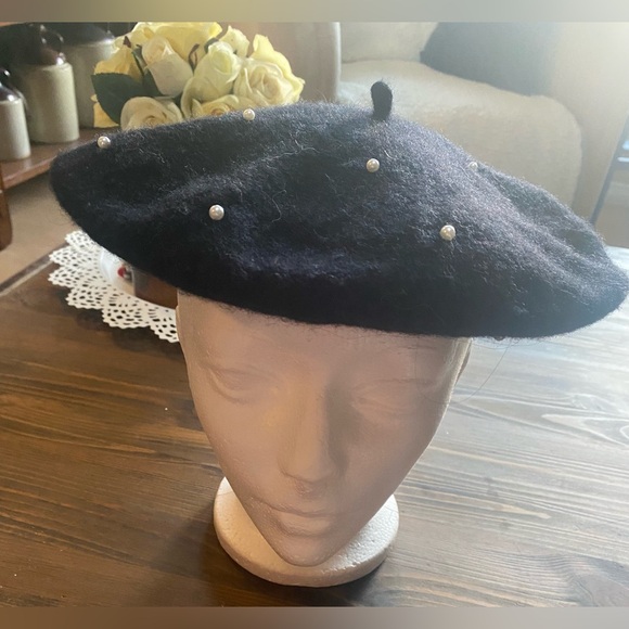 ZARA Beret WOOL KNIT Black PEARL
Beads RHINESTONE BEJEWELLED Hat - Picture 6 of 7